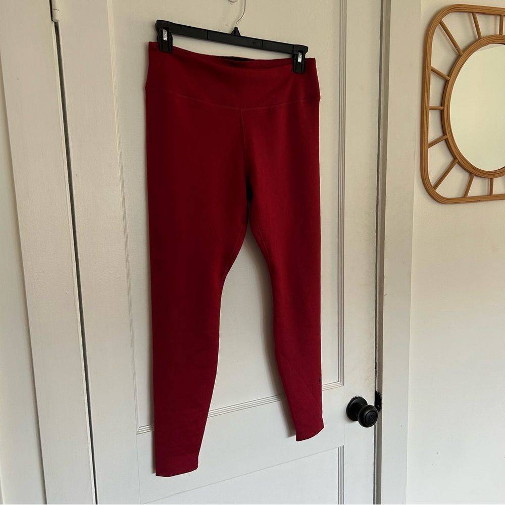 Nike Women’s Maroon Leggings Size Large